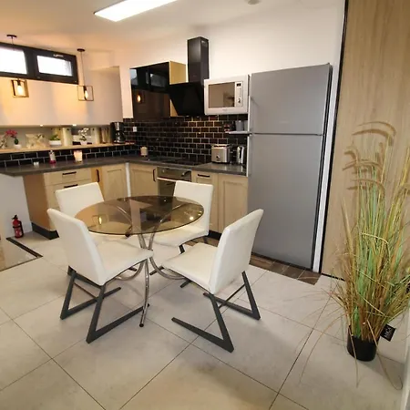 Marvel House - Disneyland 5min, Private Parking, Terrace