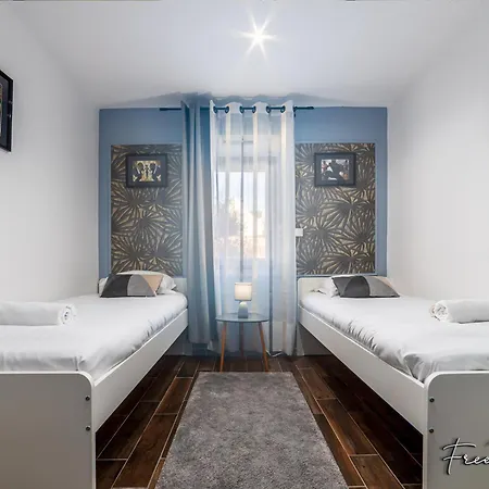 Marvel House - Disneyland 5min, Private Parking, Terrace בית נופש *