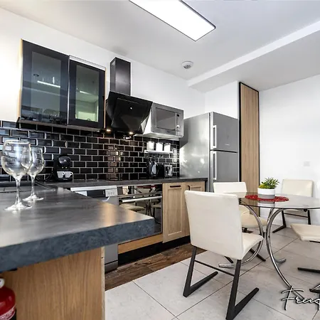 Marvel House - Disneyland 5min, Private Parking, Terrace Magny-le-Hongre