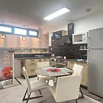 Marvel House - Disneyland 5min, Private Parking, Terrace