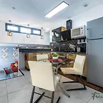 Feriehus Marvel House - Disneyland 5min, Private Parking, Terrace *