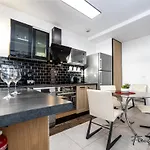 Marvel House - Disneyland 5min, Private Parking, Terrace Magny-le-Hongre