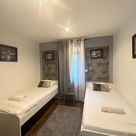 Marvel House - Disneyland 5min, Private Parking, Terrace Дом отдыха *